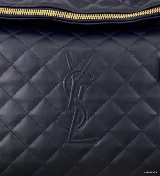 GIANT TRAVEL ES QUILTED LEATHER YSL BAG IN 0610